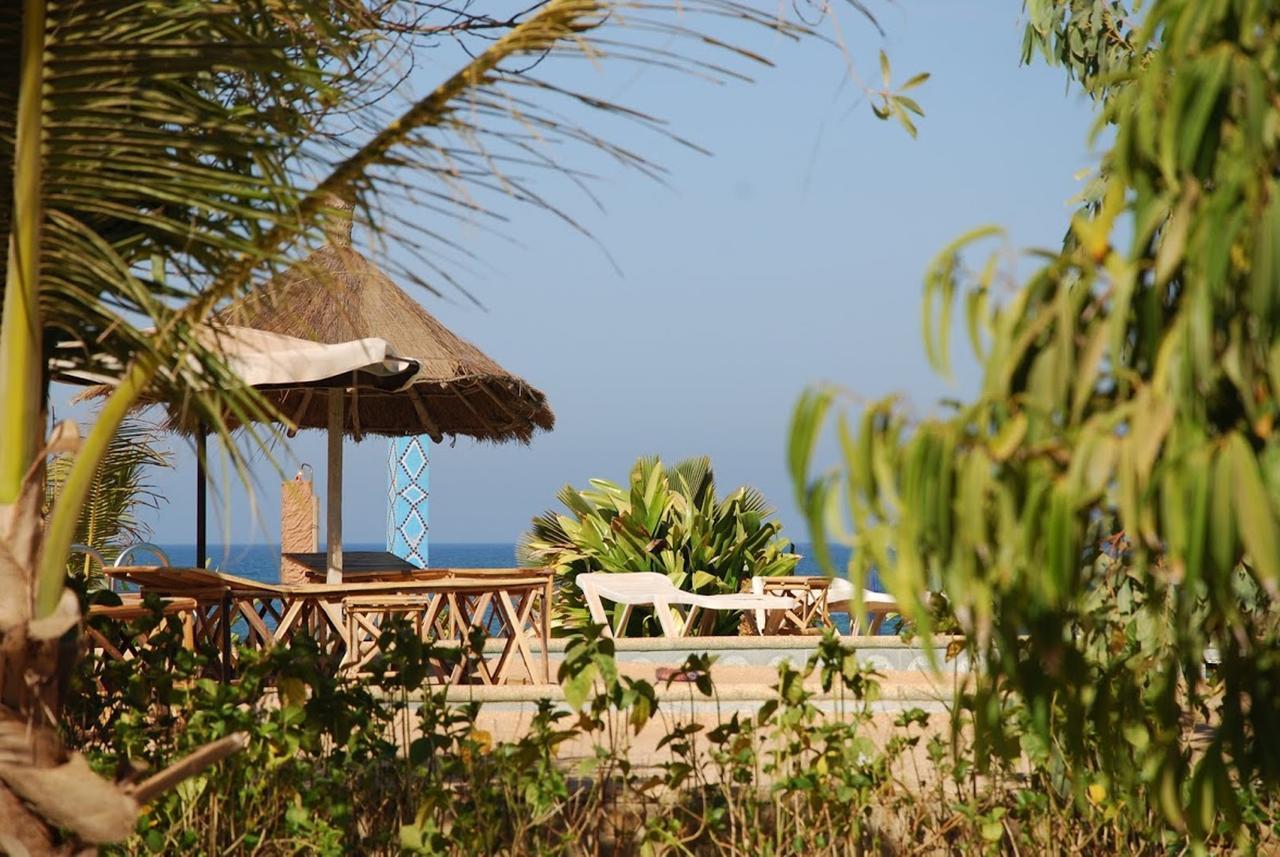 Terre D'Afrique Hotel Popenguine Exterior photo