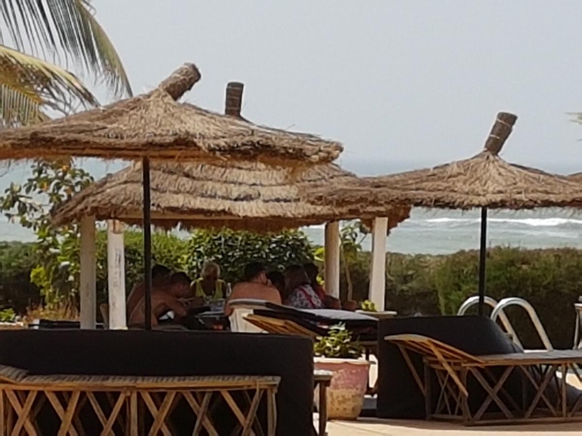 Terre D'Afrique Hotel Popenguine Exterior photo